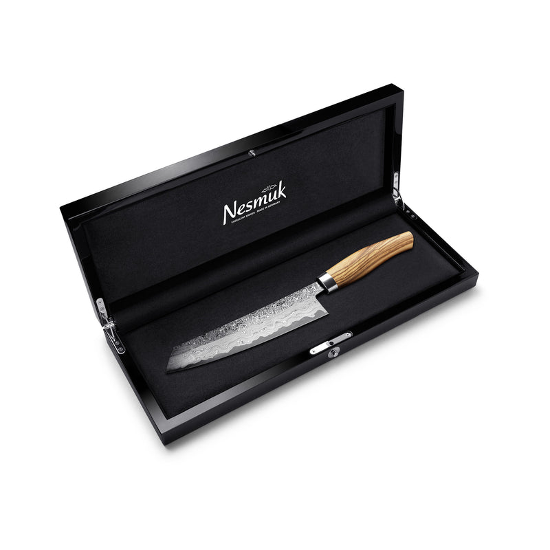 Exclusive C150 chef's knife olive wood box